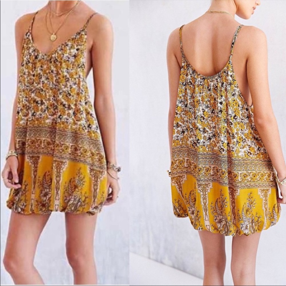 urban outfitters ecote floral dress